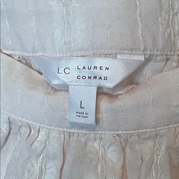 LC Lauren Conrad Blush Pink Blouse with 3/4 length Puff Sleeves EUC Large - Picture 2 of 12